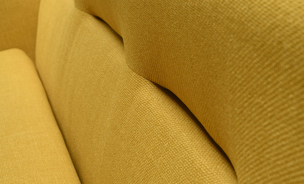 divano wood giallo